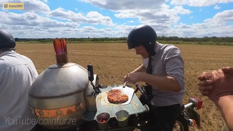 Xe máy trang bị lò nướng pizza: Thú vị, nhưng cũng có vấn đề - Ảnh 10. Xe máy trang bị lò nướng pizza: Thú vị, nhưng cũng có vấn đề - Ảnh 10.