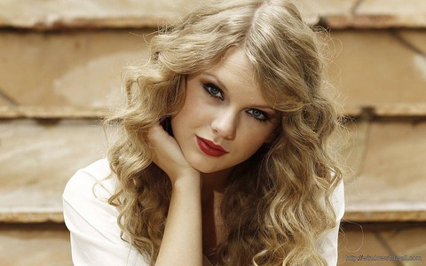 Taylor Swift ở buổi đầu sự nghiệp, có lẽ không ai dự báo được rằng cô sẽ tiến xa như hiện nay - Ảnh: CNN Taylor Swift ở buổi đầu sự nghiệp, có lẽ không ai dự báo được rằng cô sẽ tiến xa như hiện nay - Ảnh: CNN