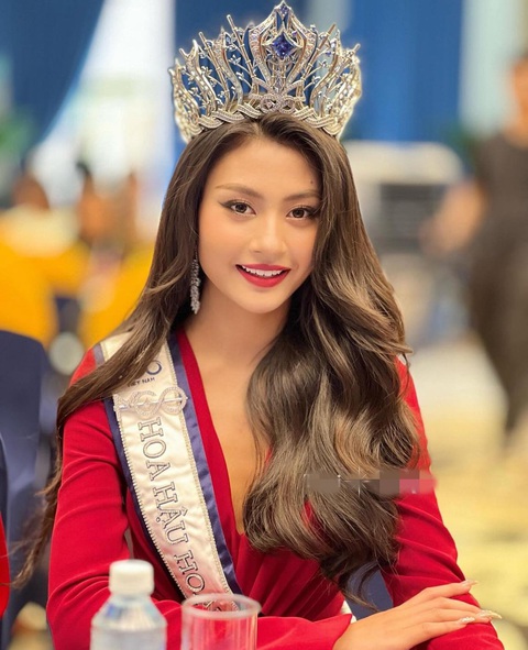 20 quốc gia xác nhận tham gia Miss Cosmo mùa đầu tiên- Ảnh 2. Hoa hậu Hoàn vũ Việt Nam Bùi Thị Xuân Hạnh sẽ đại diện dự thi Miss Cosmo phiên bản quốc tế