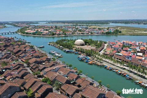 Chậm giải quyết khiếu nại của dân, một trưởng phòng TP Hội An bị kiểm điểm- Ảnh 1. Khu vực trung tâm phố cổ của TP Hội An, tỉnh Quảng Nam - Ảnh: TẤN LỰC