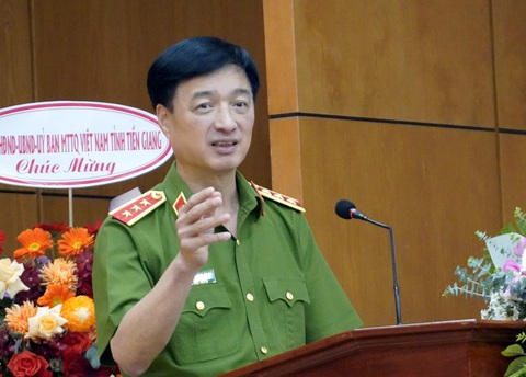 Năm 2023, Đồng Nai, Tiền Giang và TP.HCM giảm tội phạm về trật tự xã hội- Ảnh 2. Thượng tướng Nguyễn Duy Ngọc phát biểu tại hội nghị - Ảnh: ĐÔNG HÀ
