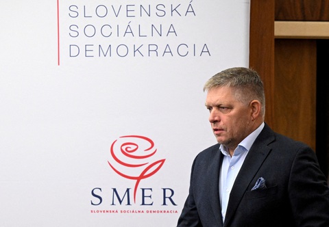 Thủ tướng Slovakia: NATO liên tục đánh giá sai chiến sự ở Ukraine- Ảnh 1. Thủ tướng Slovakia Robert Fico - Ảnh: REUTERS