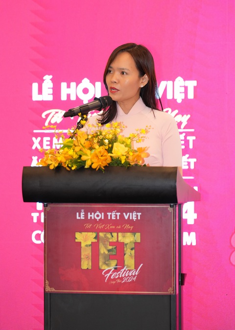 Lễ hội Tết Việt Giáp Thìn 2024: nhiều hoạt động hấp dẫn- Ảnh 3. Bà Đinh Hồng Vân, Giám đốc tiếp thị cấp cao, Đại diện Công ty Cổ Phần Hàng tiêu dùng Masan tại họp báo
