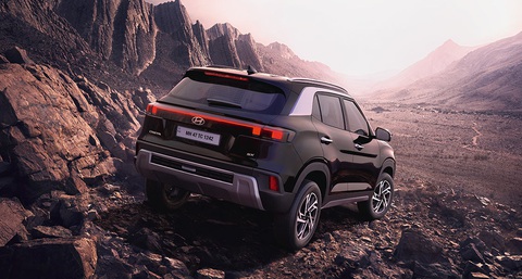 Hyundai Creta 2024 lộ diện: Trông như Palisade thu nhỏ- Ảnh 2. Đuôi xe được cập nhật hệ thống đèn tương đồng với dàn đèn trước cải tiến - Ảnh: Hyundai Ấn Độ