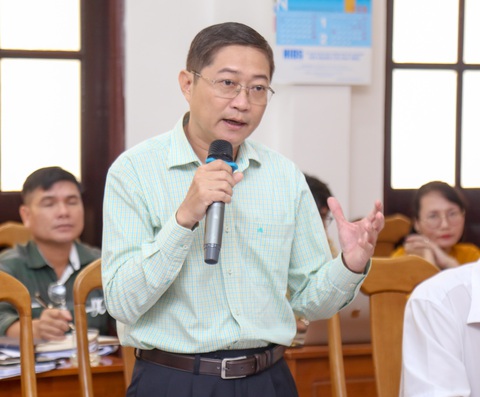 Cứ vào Cần Giờ phải là phương tiện giao thông xanh, được không?- Ảnh 3. Ông Đỗ Ngọc Hải - trưởng Phòng quản lý vận tải đường bộ Sở Giao thông vận tải - nêu ý kiến - Ảnh: THẢO LÊ