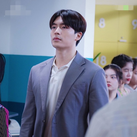 Quốc Anh nói gì sau màn 'thả tim' bài chê phim Yêu trước ngày cưới?- Ảnh 1. Quốc Anh bày tỏ quan điểm cá nhân sau màn