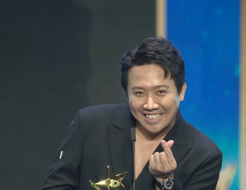 Trường Giang chia sẻ gì về NSƯT Thành Lộc mà netizen trao vương miện?- Ảnh 1. Trấn Thành tự nhận mình là "một con tép" khi thắng Bùi Thạc Chuyên, Victor Vũ giải Đạo diễn xuất sắc nhất