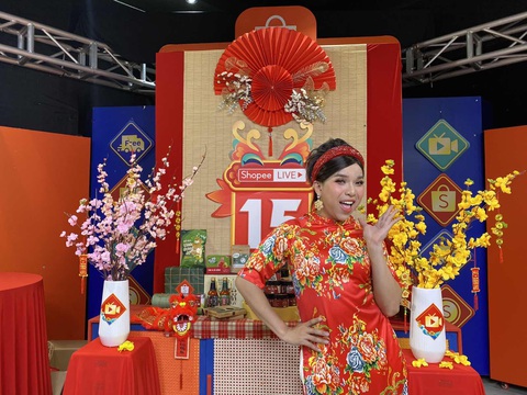 Đã quen thuộc với khán giả qua các phiên livestream trên mạng xã hội, Su Su đánh giá Đã quen thuộc với khán giả qua các phiên livestream trên mạng xã hội, Su Su đánh giá