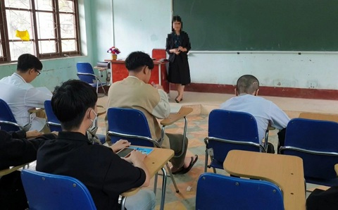 Hàng trăm giảng viên bị nợ lương 8 tháng, gần Tết bị báo nợ thêm 3 tháng- Ảnh 2. Trong số những người bị nợ lương có đến 100 người là tiến sĩ, thạc sĩ giảng dạy lâu năm - Ảnh: QUỐC NAM