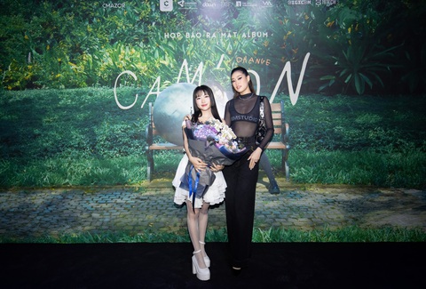 Orange cảm ơn Châu Đăng Khoa trong showcase đầu tiên- Ảnh 14. Hoa hậu Khánh Vân diện trang phục cá tính đến chúc mừng Orange