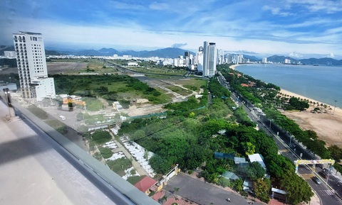Tỉnh kêu gọi đầu tư 14 dự án thuộc quy hoạch TP Nha Trang chưa được phê duyệt- Ảnh 1. Khu sân bay Nha Trang có dự án vừa được tỉnh Khánh Hòa phê duyệt kêu gọi vốn đầu tư xây dựng "đường kết nối thẳng" từ đường Võ Nguyên Giáp với trục chính tại khu sân bay - Ảnh: PHAN SÔNG NGÂN