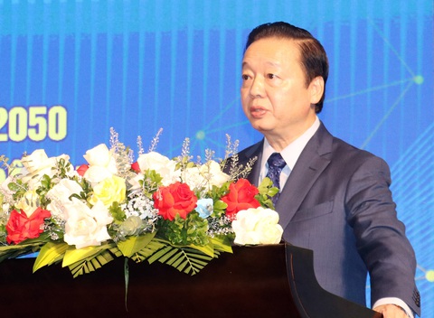 Công bố quy hoạch tỉnh Nghệ An: Hai khu vực động lực tăng trưởng chính- Ảnh 1. Phó thủ tướng Trần Hồng Hà phát biểu tại hội nghị - Ảnh: H.A.