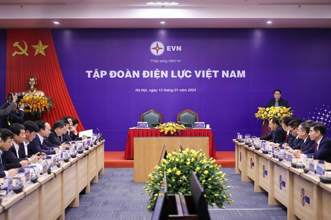 Thủ tướng: EVN phải cân bằng tài chính, đảm bảo đủ điện- Ảnh 1. Quang cảnh buổi làm việc - Ảnh: VGP