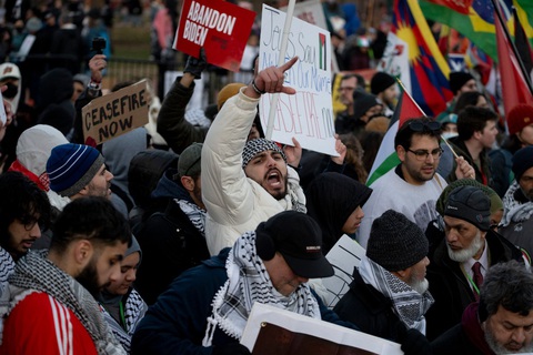 Người biểu tình ủng hộ Palestine tập trung bên ngoài Nhà Trắng tại thủ đô Washington, Mỹ ngày 13-1 - Ảnh: AFP Người biểu tình ủng hộ Palestine tập trung bên ngoài Nhà Trắng tại thủ đô Washington, Mỹ ngày 13-1 - Ảnh: AFP