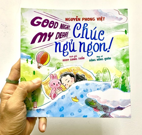 Nguyễn Phong Việt trò chuyện cùng con- Ảnh 1. Tập thơ Chúc ngủ ngonlà tập thơ thứ ba viết chothiếu nhi của Nguyễn Phong Việt, sau Xin chào những buổi sáng, Những chiếc ghế trong căn bếp nhỏ - Ảnh: L.Đ.L.