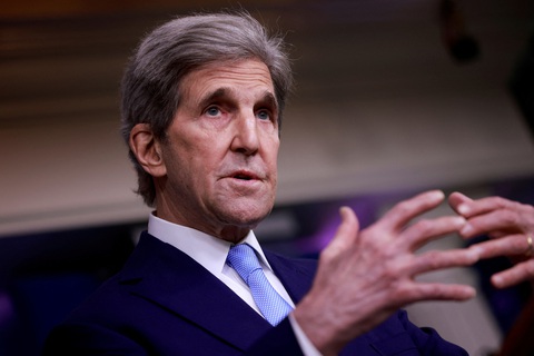 John Kerry, đặc phái viên khí hậu của tổng thống Mỹ - Ảnh: REUTERS Ông John Kerry, đặc phái viên khí hậu của tổng thống Mỹ - Ảnh: REUTERS