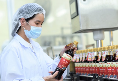 Trong một năm khó khăn, nhiều doanh nghiệp vẫn cho ra thị trường những sản phẩm mới, chinh phục người tiêu dùng - Ảnh: N.ANH Trong một năm khó khăn, nhiều doanh nghiệp vẫn cho ra thị trường những sản phẩm mới, chinh phục người tiêu dùng - Ảnh: N.ANH