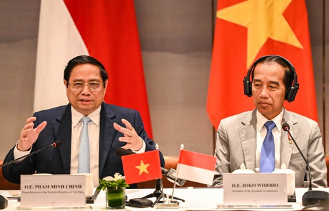Thủ tướng Phạm Minh Chính và Tổng thống Indonesia Joko Widodo tại cuộc đối thoại với doanh nghiệp vào ngày 13-1 - Ảnh: HỒNG QUANG Thủ tướng Phạm Minh Chính và Tổng thống Indonesia Joko Widodo tại cuộc đối thoại với doanh nghiệp vào ngày 13-1 - Ảnh: HỒNG QUANG