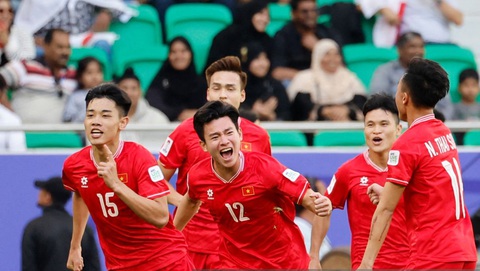 Sau những phút bùng nổ, Việt Nam thua ngược 2-4 trước Nhật Bản- Ảnh 1. Tuyển Việt Nam đã khởi đầu rất ấn tượng trước Nhật Bản - Ảnh: GETTY