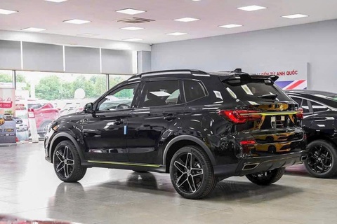 Tin tức giá xe: MG RX5 giảm giá mạnh tại đại lý, SUV hạng C nay rẻ ngang hạng A- Ảnh 4. Cả hai phiên bản MG RX5 đều được trang bị động cơ xăng 1.5L tăng áp, sản sinh công suất 168 mã lực và mô-men xoắn 275Nm, kết hợp với hộp số tự động 7 cấp ly hợp kép ướt và hệ dẫn động cầu trước - Ảnh: Đại lý MG/Facebook
