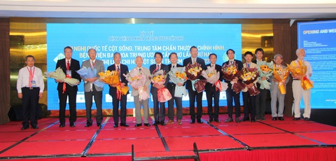 Trung tâm chấn thương chỉnh hình Bệnh viện Đa khoa Trung ương Cần Thơ- Ảnh 1. Hội nghị Quốc tế cột sống tại Bệnh viện Đa khoa Trung ương Cần Thơ