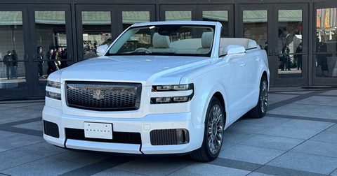 Toyota Century SUV mui trần ra mắt: Hàng độc không bán đại trà- Ảnh 2. Bản thành phẩm của Toyota Century SUV mui trần ra mắt vào tháng 1-2024 - Ảnh: Toyota