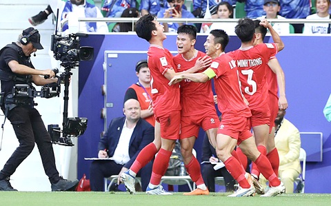 Đội tuyển Việt Nam đã có màn trình diễn ấn tượng dù thua 2-4 trước Nhật Bản - Ảnh: HOÀNG TUẤN Đội tuyển Việt Nam đã có màn trình diễn ấn tượng dù thua 2-4 trước Nhật Bản - Ảnh: HOÀNG TUẤN