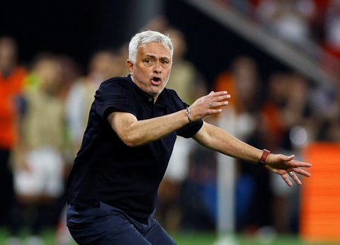 Mourinho bị AS Roma sa thải- Ảnh 1. Ông Mourinho bị sa thải ở mùa giải thứ 3 cùng Roma - Ảnh: REUTERS