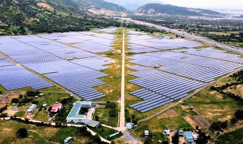 Nguyên phó chủ tịch UBND tỉnh Khánh Hòa liên quan vi phạm điện mặt trời- Ảnh 1. Dự án Nhà máy điện mặt trời Sông Giang (tại hai xã Cam Thịnh Đông và Cam Thịnh Tây, TP Cam Ranh, Khánh Hòa) - Ảnh: H.L.