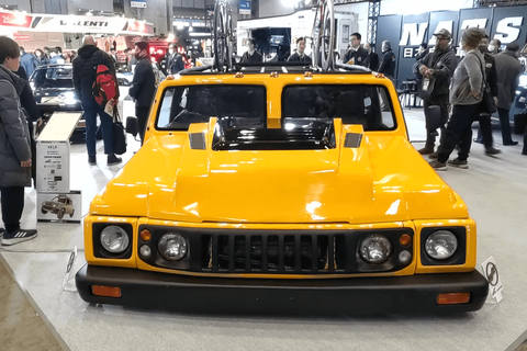 Chê Suzuki Jimny quá nhỏ? Đã có 'Jimny nhân đôi' cho người đam mê- Ảnh 2. Chê Suzuki Jimny quá nhỏ? Đã có 'Jimny nhân đôi' cho người đam mê- Ảnh 2.
