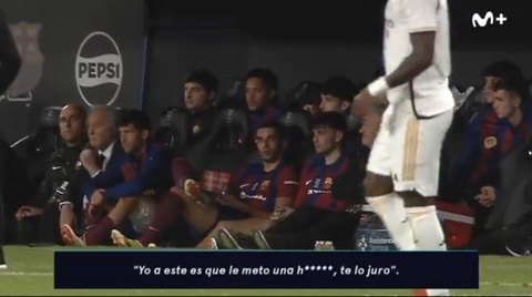 Tiền đạo Barcelona cay cú với kiểu ăn mừng khiêu khích của Vinicius- Ảnh 1. Torres khó chịu với Vinicius - Ảnh chụp màn hình