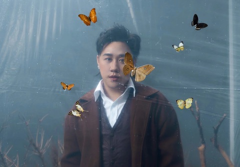 Trung Quân chọn hình tượng bướm cho album mới - Ảnh: NVCC Trung Quân chọn hình tượng bướm cho album mới - Ảnh: NVCC