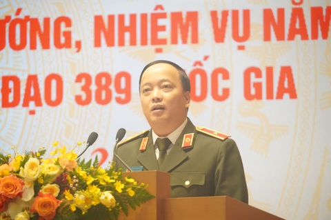 Tội phạm phát tán cả 100.000 tin nhắn rác mỗi ngày để lừa đảo, kích động bạo loạn- Ảnh 2. Thiếu tướng Đặng Hồng Đức - chánh văn phòng Bộ Công an - Ảnh: N.AN