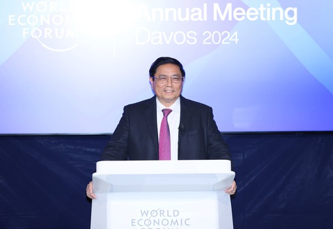 Việt Nam là một trong những nước được doanh nghiệp quan tâm nhất tại WEF Davos 2024- Ảnh 2. Thủ tướng khẳng định Việt Nam luôn đồng hành, hợp tác cùng các nhà đầu tư trên tinh thần cùng thắng, cùng có lợi, lợi ích hài hòa, rủi ro chia sẻ - Ảnh: NHẬT BẮC