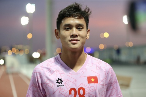 Hậu vệ trái Võ Minh Trọng là cầu thủ lứa U23 có suất đá chính trong màu áo đội tuyển Việt Nam tại Asian Cup 2023 - Ảnh: HOÀNG TUẤN Hậu vệ trái Võ Minh Trọng là cầu thủ lứa U23 có suất đá chính trong màu áo đội tuyển Việt Nam tại Asian Cup 2023 - Ảnh: HOÀNG TUẤN