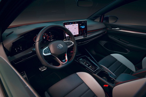 10 xe và công nghệ đáng chú ý nhất tại CES 2024: Có VinFast VF 3- Ảnh 8. 8. Volkswagen ChatGPT: Volkswagen cho biết sẽ tích hợp ChatGPT vào hệ thống thông tin giải trí tương lai của mình, khởi đầu với mẫu xe hiệu suất cao Golf GTI. Bộ công cụ trí thông minh nhân tạo này sẽ giúp người dùng trò chuyện và thao tác với xe qua khẩu lệnh dễ dàng hơn bao giờ hết - Ảnh: Volkswagen