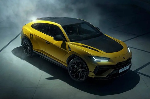Urus gánh doanh số, Lamborghini lần thứ 3 liên tiếp phá kỷ lục bán xe- Ảnh 1. Việc làm SUV thể thao sớm nhất toàn cầu đã mang lại quả ngọt cho Lamborghini - Ảnh: Lamborghini
