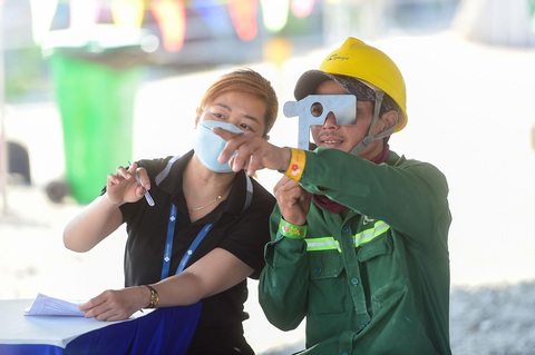 Buổi khám sức khỏe đặc biệt của nghìn công nhân Coteccons- Ảnh 3. Buổi khám sức khỏe đặc biệt của nghìn công nhân Coteccons- Ảnh 3.