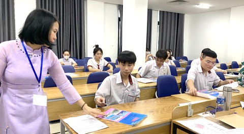 Chỉ 32% trúng tuyển nhập học, Đại học Quốc gia TP.HCM vẫn dành nhiều chỉ tiêu đánh giá năng lực- Ảnh 1. Thí sinh tham dự kỳ thi đánh giá năng lực năm 2023 do Đại học Quốc gia TP.HCM tổ chức - Ảnh: TRẦN HUỲNH