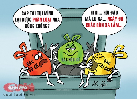 3 bịch rác tâm sự thầm kín- Ảnh 1. 3 bịch rác tâm sự thầm kín - Tranh: Hữu Lộc