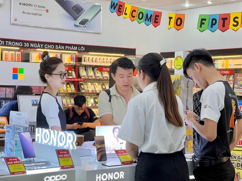 FPT Shop dự kiến giao 2.000 máy Honor X9b 5G trong tuần mở bán- Ảnh 2. Quà tặng 740.000 đồng, trả góp 0% lãi suất kèm nhiều ưu đãi thiết thực
