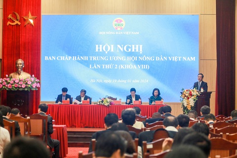 Nhiều người nuôi heo phải bỏ chuồng, rút vốn để trả nợ ngân hàng- Ảnh 2. Hội nghị Ban chấp hành Trung ương Hội Nông dân lần 2 - Ảnh: C.TUỆ
