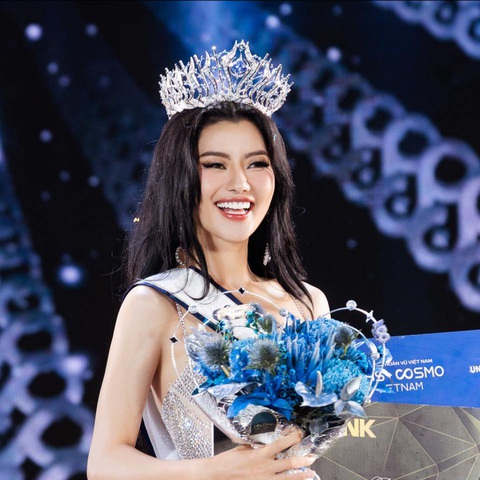 Hoàng Nhung tuyên bố không muốn vào showbiz, vui mừng với ngôi á hậu- Ảnh 3. Hoàng Nhung tuyên bố không muốn vào showbiz, vui mừng với ngôi á hậu- Ảnh 3.