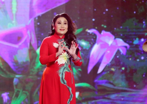 Nghệ sĩ Thanh Hằng biểu diễn trong chương trình Đời nghệ sĩ phát sóng lúc 19h15 ngày 21-1, trên VTV9 - Ảnh: BTC Nghệ sĩ Thanh Hằng biểu diễn trong chương trình Đời nghệ sĩ, phát sóng lúc 19h15 ngày 21-1 trên VTV9 - Ảnh: BTC