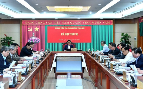 Ủy ban Kiểm tra Trung ương đề nghị Bộ Chính trị kỷ luật hàng loạt cán bộ- Ảnh 1. Kỳ họp thứ 35 của Ủy ban Kiểm tra Trung ương - Ảnh: UBKTTW
