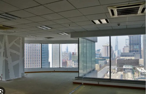 Không gian văn phòng không sử dụng sau đại dịch COVID-19 đang được chuyển thành căn hộ ở New York. - Ảnh: NEW YORK POST Một văn phòng không sử dụng từ đại dịch COVID-19 đang được chuyển thành căn hộ ở New York - Ảnh: NEW YORK POST