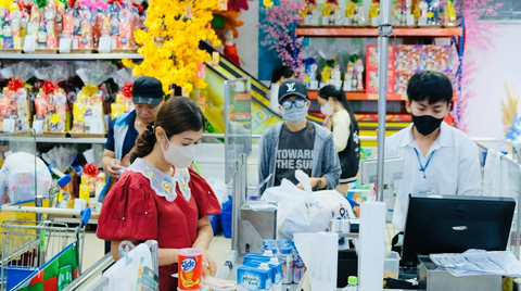 Không chỉ tặng vé miễn phí, Saigon Co.op còn tặng đồ ăn và quà cho các hành khách trên Không chỉ tặng vé miễn phí, Saigon Co.op còn tặng đồ ăn và quà cho các hành khách trên