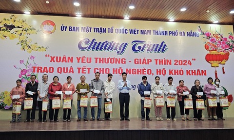 Đà Nẵng chi hỗ trợ 18.838 suất quà Tết cho hộ nghèo, hoàn cảnh khó khăn - Ảnh: VGP/Lưu Hương Đà Nẵng chi hỗ trợ 18.838 suất quà Tết cho hộ nghèo, hoàn cảnh khó khăn - Ảnh: VGP/Lưu Hương