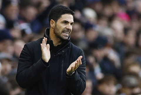 Hình ảnh bất lực của HLV Arteta trong trận Arsenal thua Fulham - Ảnh: REUTERS Hình ảnh bất lực của HLV Arteta trong trận Arsenal thua Fulham - Ảnh: REUTERS