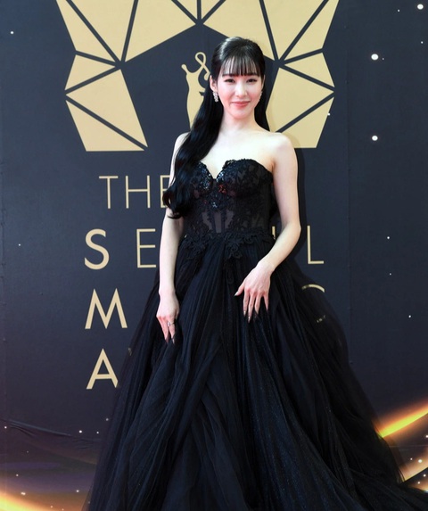 Tiffany của SNSD là MC nữ duy nhất của chương trình - Ảnh: Sports Seoul Tiffany của SNSD là MC nữ duy nhất của chương trình - Ảnh: Sports Seoul